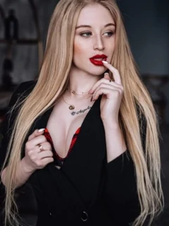 Angelina escort in Dubai