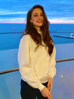Annet escort in Dubai