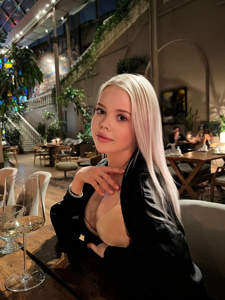 Diana escort in Dubai