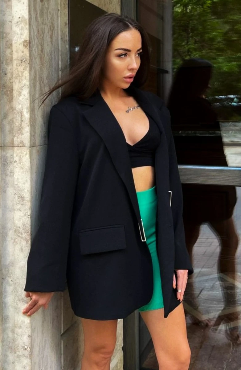 Elizabeth escort in Dubai