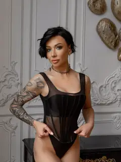 Gina  escort in Dubai