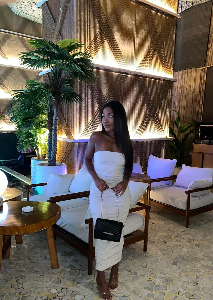 Naomi escort in Dubai