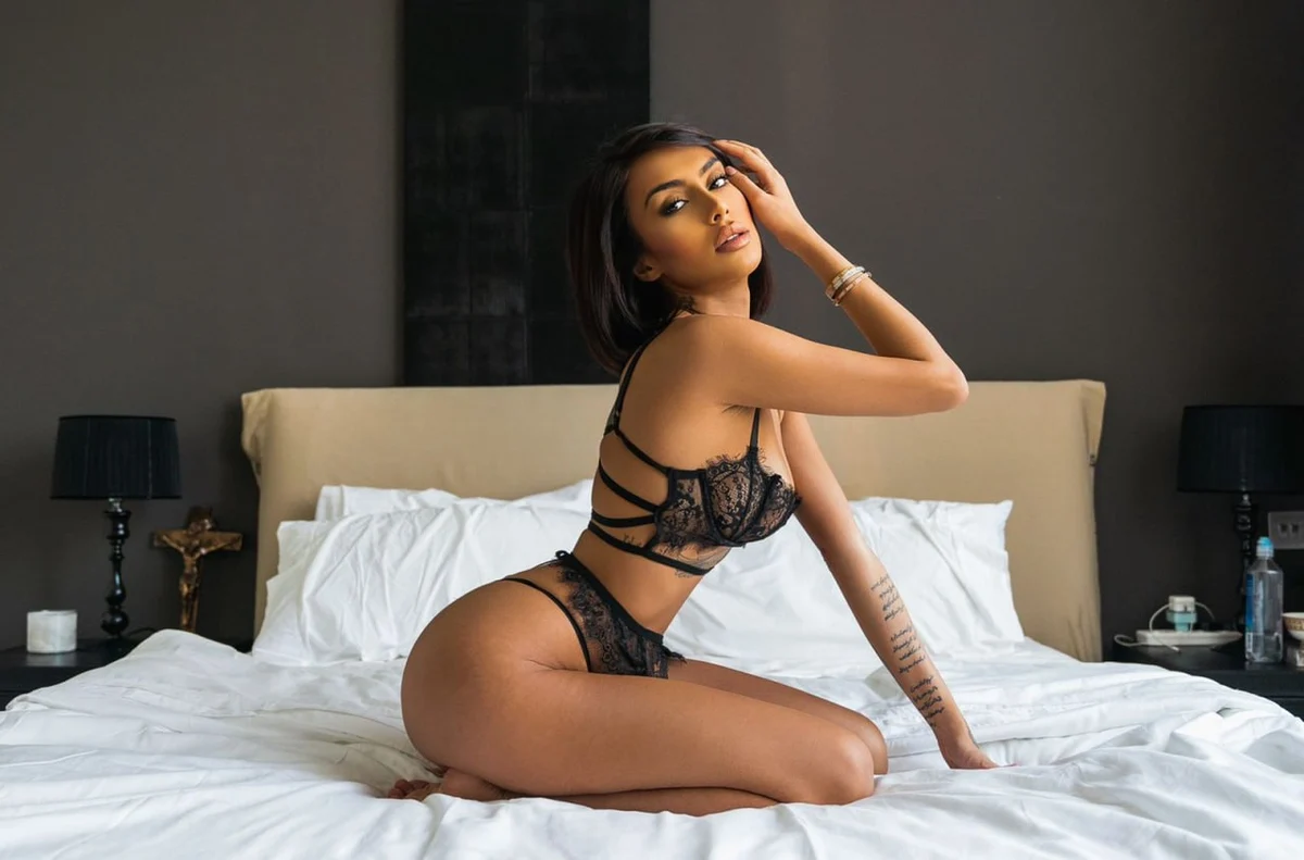 Rosa  escort in Dubai