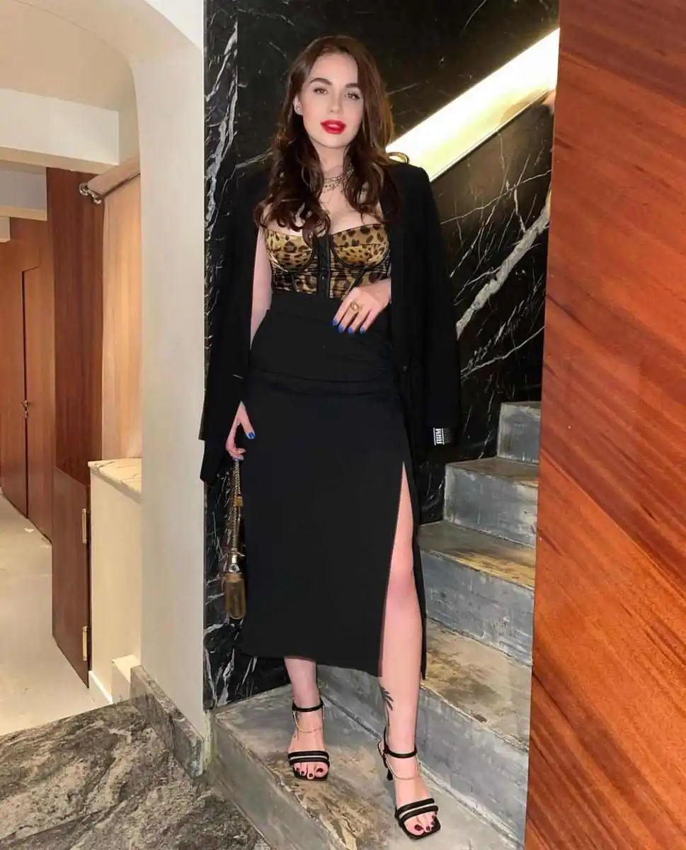 Tina escort in Dubai