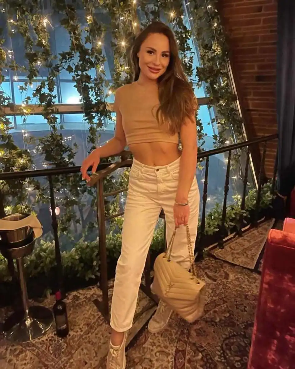 Victoriya escort in Dubai