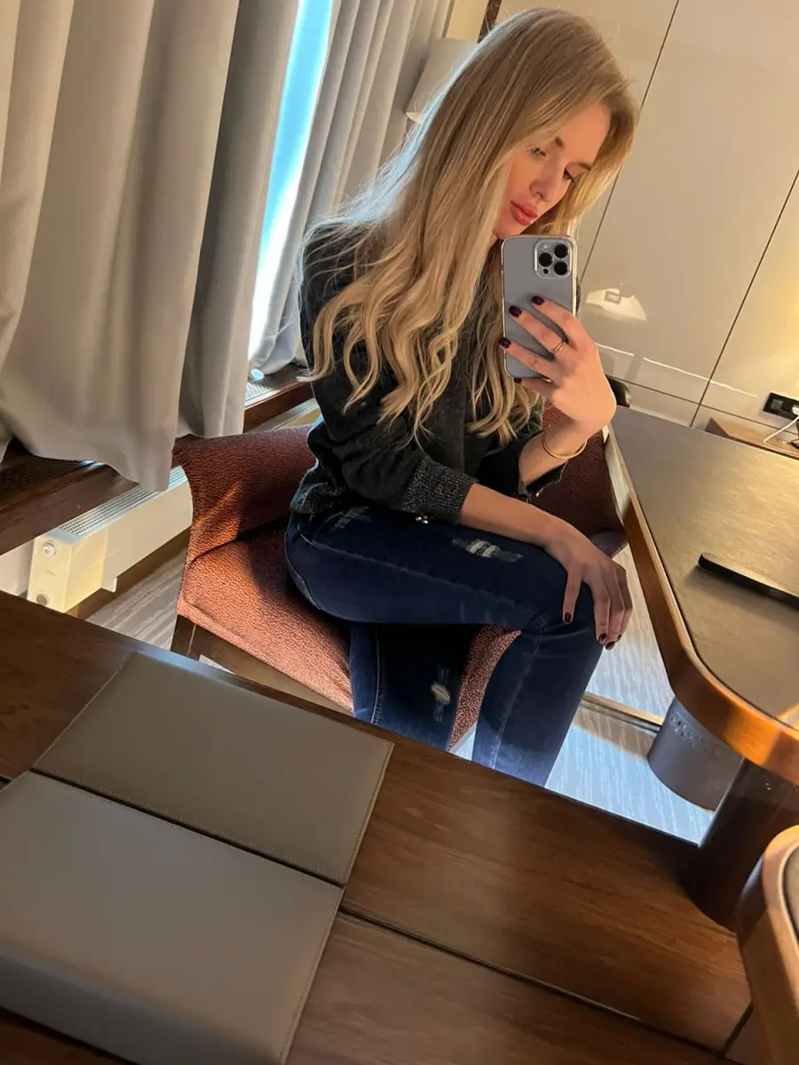 Zhenya escort in Dubai
